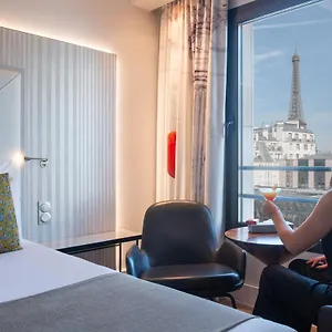 **** Hotel Le Parisis - Tour Eiffel França